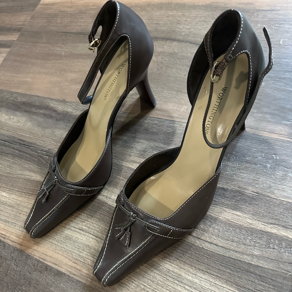 Worthington business heel